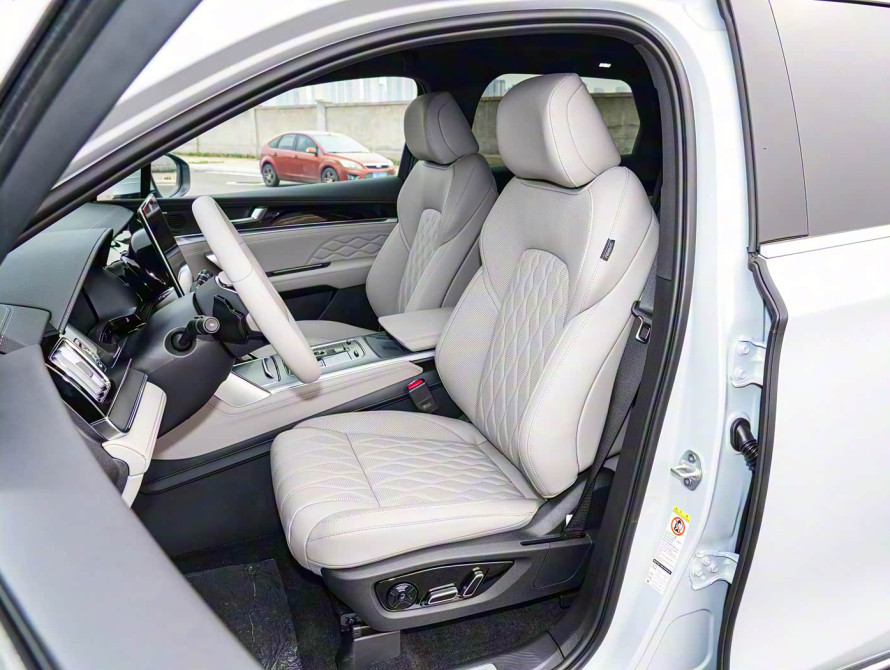 BYD Tang DM-i Mid 2025 - 13 BYD Tang DM-i Mid 2025 - 13 | kz.bex-auto.com