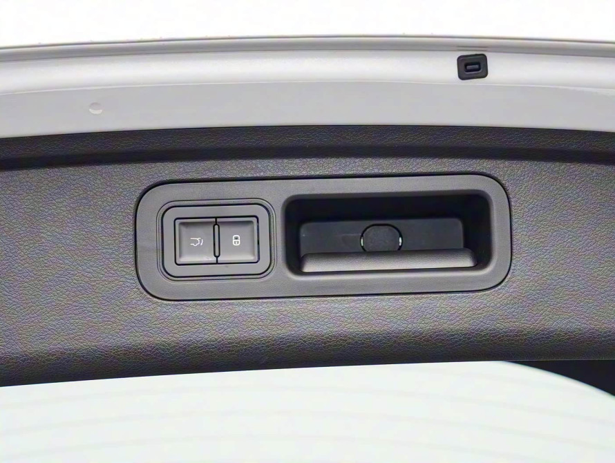 BYD Tang DM-i Mid 2025 - 68 BYD Tang DM-i Mid 2025 - 68 | kz.bex-auto.com