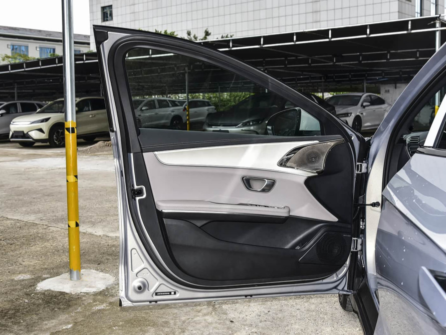 BYD Han DM-i 245KM Mid+ 2025 - 8 BYD Han DM-i 245KM Mid+ 2025 - 8 | kz.bex-auto.com