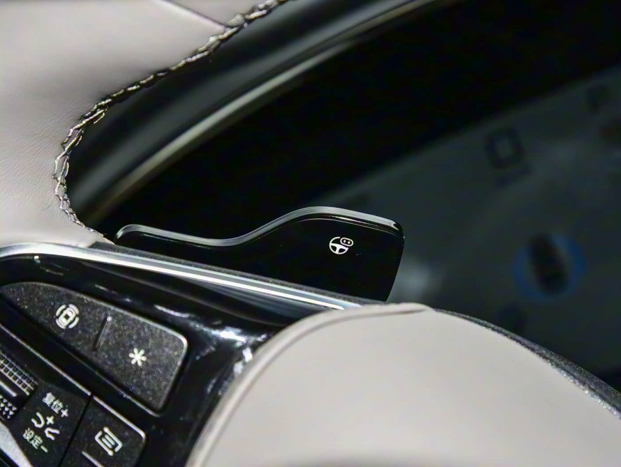 BYD Han DM-i 245KM Mid+ 2025 - 27 BYD Han DM-i 245KM Mid+ 2025 - 27 | kz.bex-auto.com