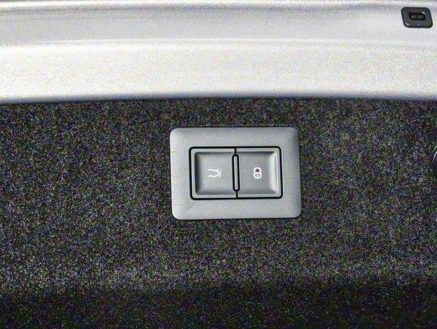 BYD Han DM-i 245KM Mid+ 2025 - 58 BYD Han DM-i 245KM Mid+ 2025 - 58 | kz.bex-auto.com