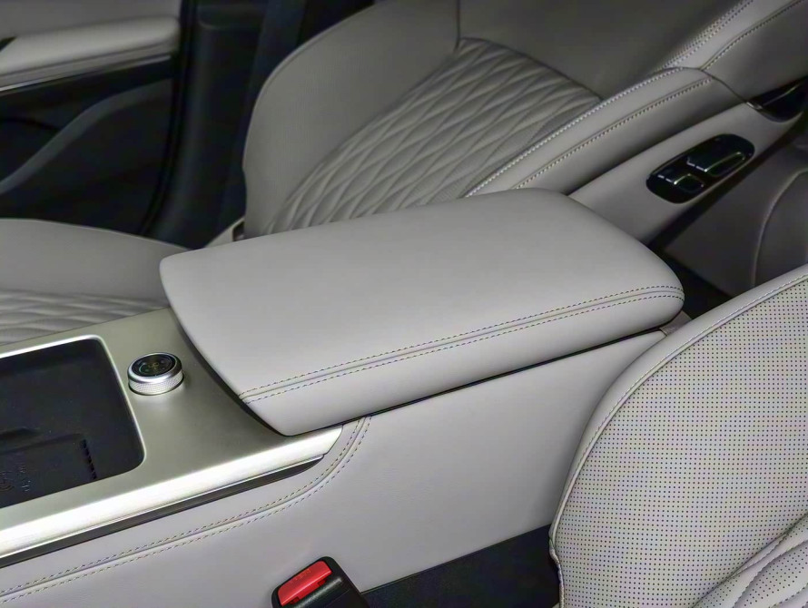 BYD Han DM-i 245KM Mid+ 2025 - 44 BYD Han DM-i 245KM Mid+ 2025 - 44 | kz.bex-auto.com