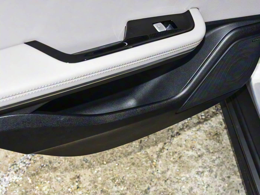 BYD Han DM-i 245KM Mid+ 2025 - 50 BYD Han DM-i 245KM Mid+ 2025 - 50 | kz.bex-auto.com