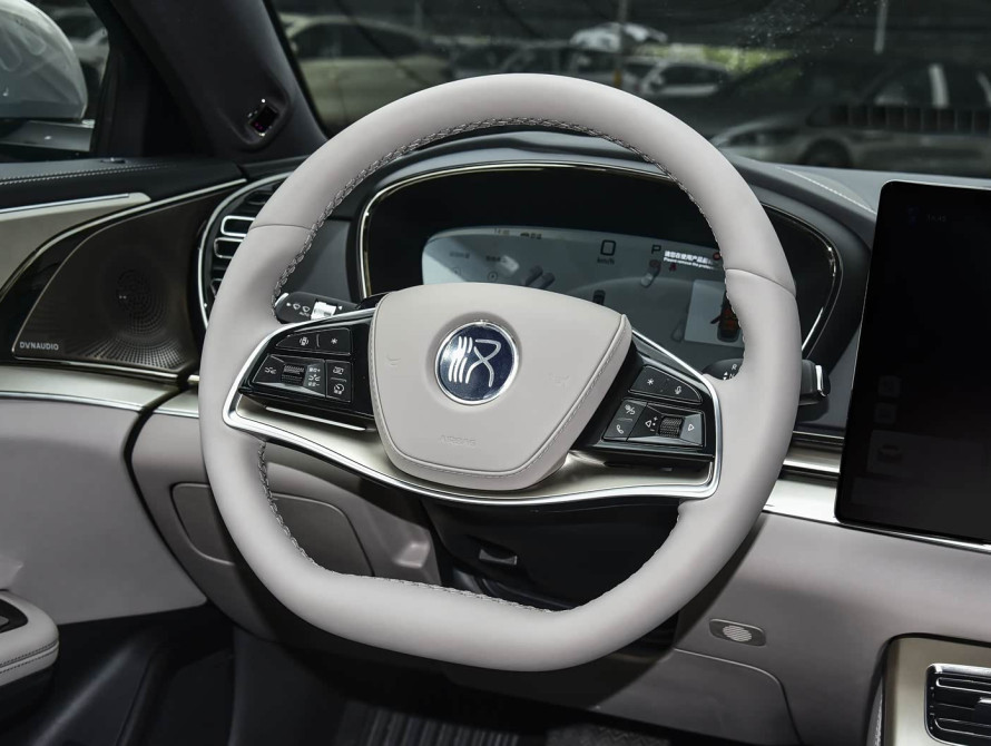 BYD Han DM-i 245KM Mid+ 2025 - 25 BYD Han DM-i 245KM Mid+ 2025 - 25 | kz.bex-auto.com