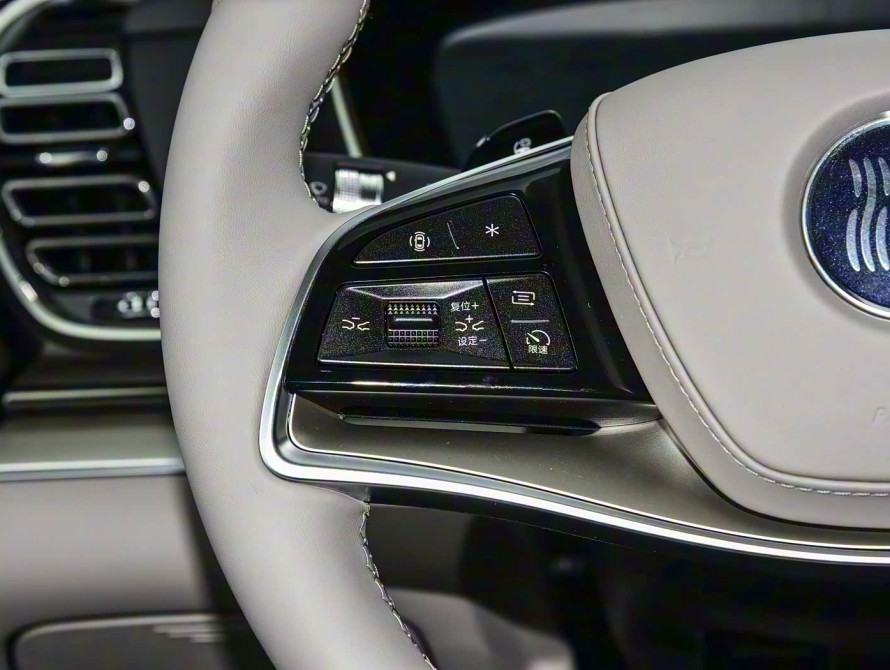 BYD Han DM-i 245KM Mid+ 2025 - 26 BYD Han DM-i 245KM Mid+ 2025 - 26 | kz.bex-auto.com