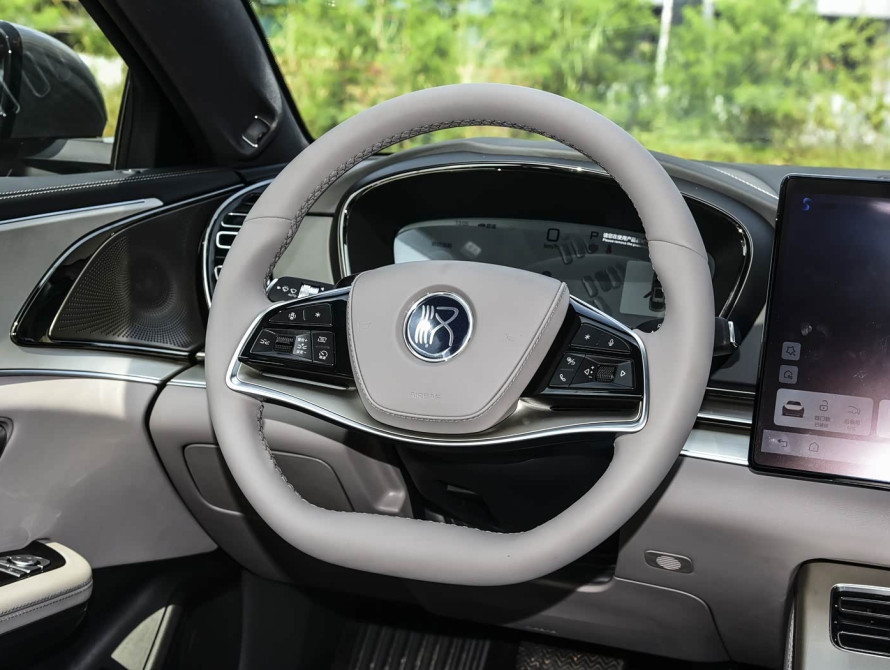 BYD Han DM-i 245KM Mid 2025 - 24 BYD Han DM-i 245KM Mid 2025 - 24 | kz.bex-auto.com