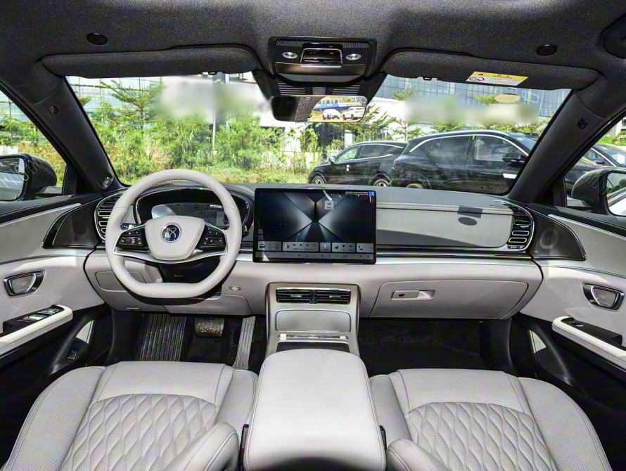 BYD Han DM-i 245KM Mid 2025 - 17 BYD Han DM-i 245KM Mid 2025 - 17 | kz.bex-auto.com