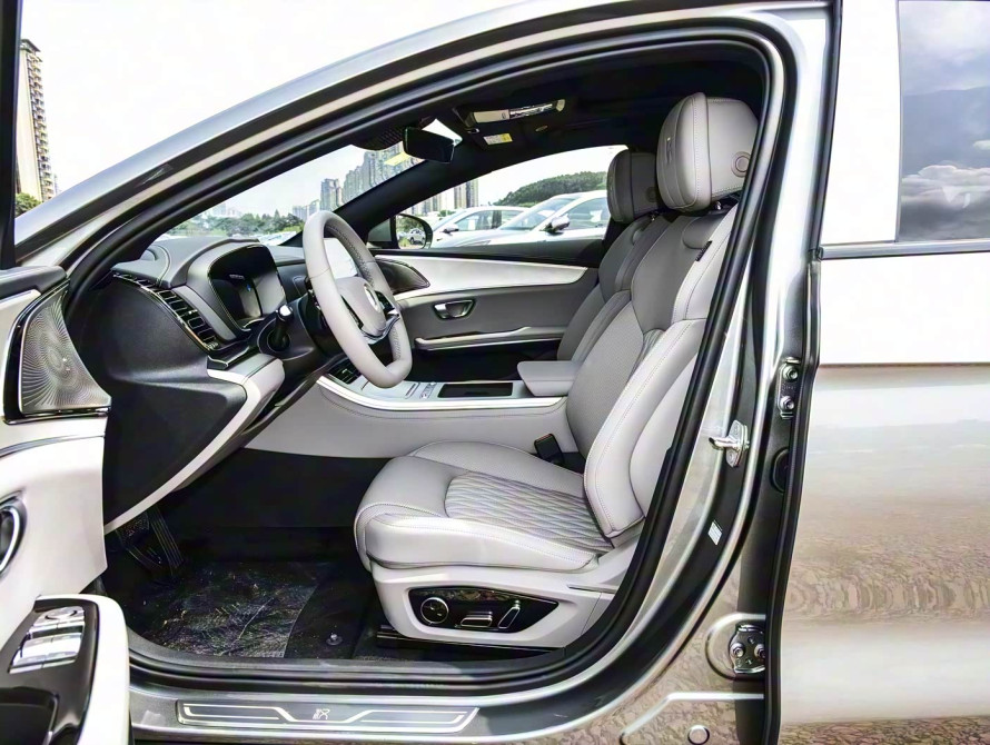 BYD Han DM-i 245KM Mid 2025 - 15 BYD Han DM-i 245KM Mid 2025 - 15 | kz.bex-auto.com