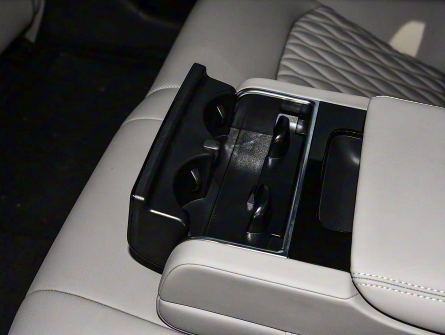 BYD Han DM-i 245KM Mid 2025 - 52 BYD Han DM-i 245KM Mid 2025 - 52 | kz.bex-auto.com