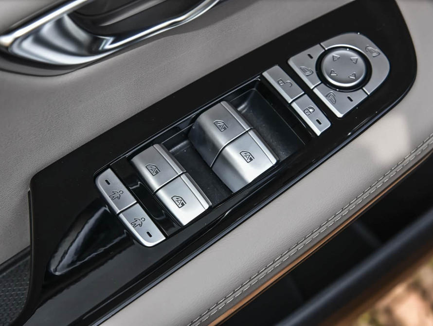 BYD Han DM-i 245KM Mid 2025 - 10 BYD Han DM-i 245KM Mid 2025 - 10 | kz.bex-auto.com