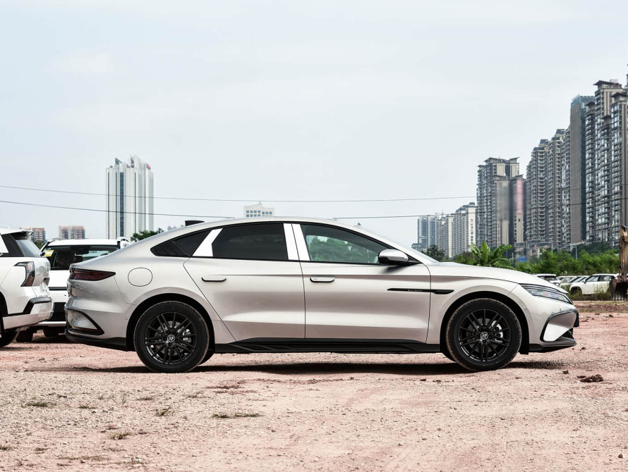 BYD Han DM-i 245KM Mid 2025 - 3 BYD Han DM-i 245KM Mid 2025 - 3 | kz.bex-auto.com