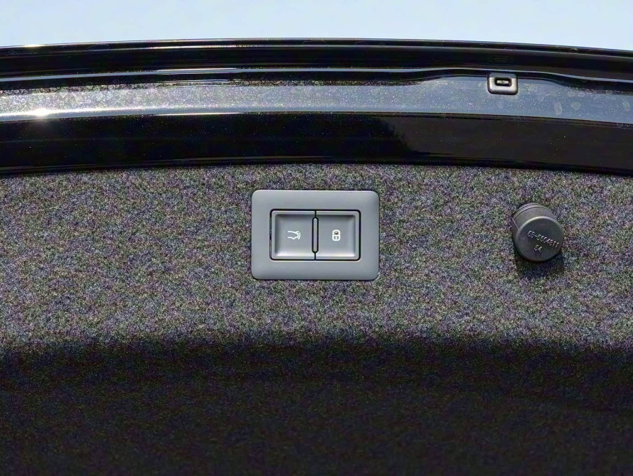 BYD Han DM-i 245KM Basic 2025 - 52 BYD Han DM-i 245KM Basic 2025 - 52 | kz.bex-auto.com