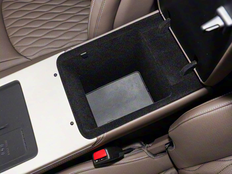 BYD Han DM-i 245KM Basic 2025 - 40 BYD Han DM-i 245KM Basic 2025 - 40 | kz.bex-auto.com