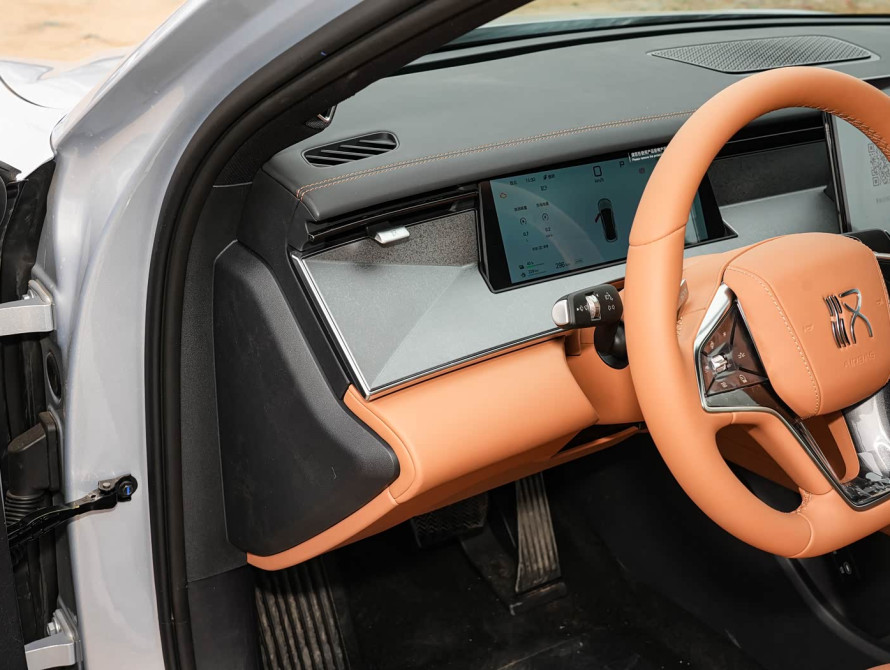 BYD Han L DM-i 200KM Basic 2025 - 15 BYD Han L DM-i 200KM Basic 2025 - 15 | kz.bex-auto.com