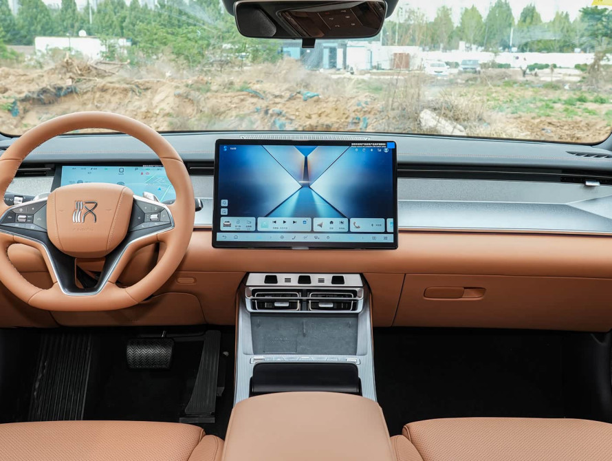 BYD Han L DM-i 200KM Basic 2025 - 21 BYD Han L DM-i 200KM Basic 2025 - 21 | kz.bex-auto.com