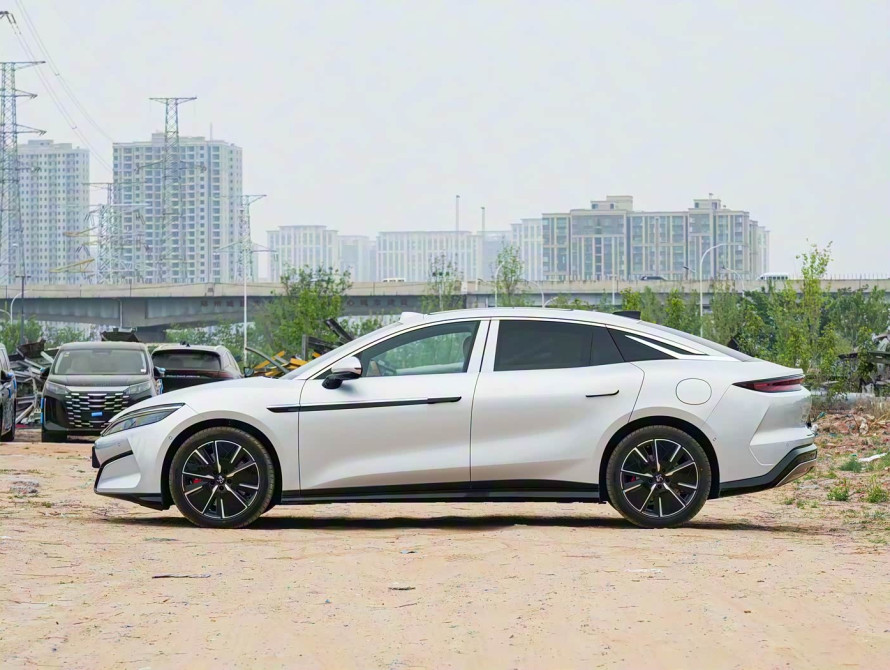 BYD Han L DM-i 200KM Basic 2025 - 7 BYD Han L DM-i 200KM Basic 2025 - 7 | kz.bex-auto.com