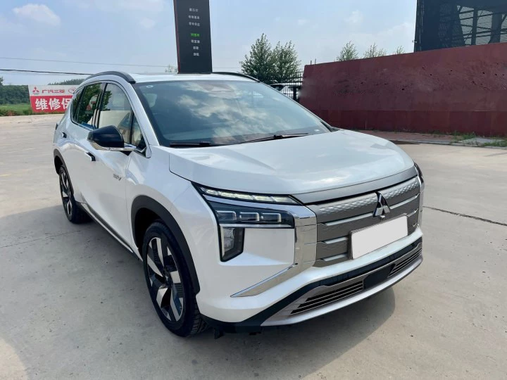 Mitsubishi Airtrek 2022