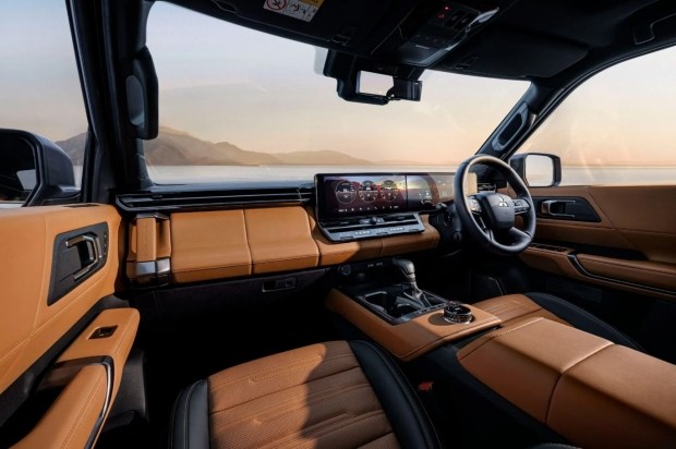 Mitsubishi L200 жаңа Pajero стилінде жаңартылуы мүмкін