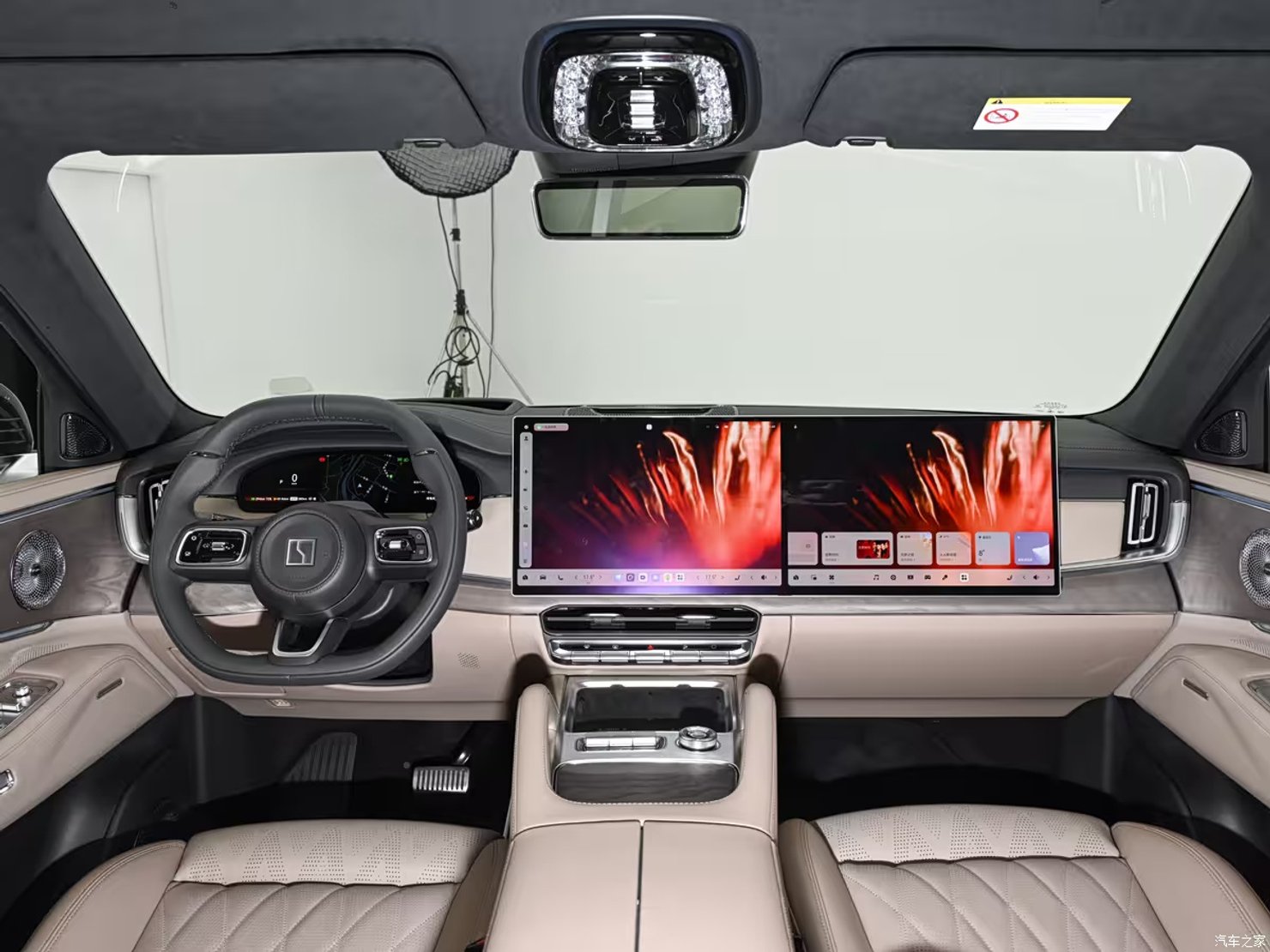 Zeekr 8X — премиальный гибридный кроссовер с 1380 силами и 1400 км запаса хода выходит в Казахстан - 2 | kz.bex-auto.com Zeekr 8X — премиальный гибридный кроссовер с 1380 силами и 1400 км запаса хода выходит в Казахстан - 2 | kz.bex-auto.com