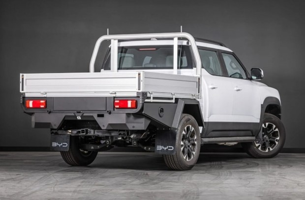 BYD Shark 6 Performance: мощный гибридный пикап бросает вызов Hilux и Ranger в Казахстане