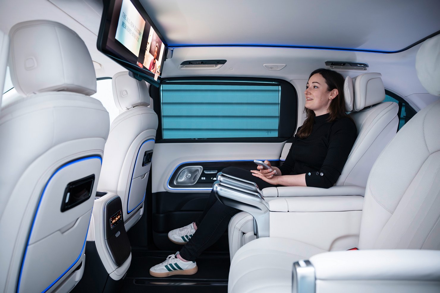 Новый электрический минивэн Mercedes VLE дебютировал: роскошная замена V-Class